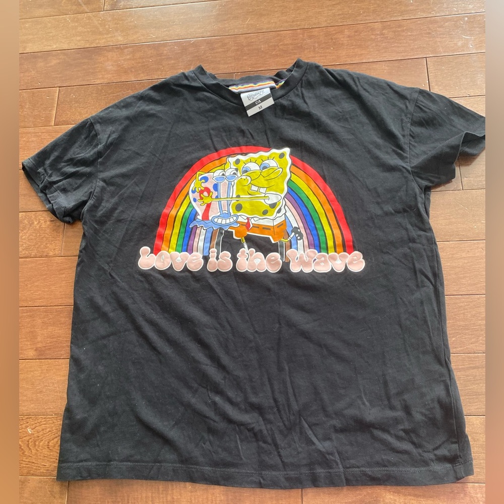 Spongebob Nickelodeon C&A Rainbow Print love is the wave Tshirt. Sz M